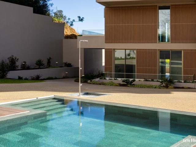 Apartamentos 2 quarto, Praia da Rocha Algarve DLS101188842