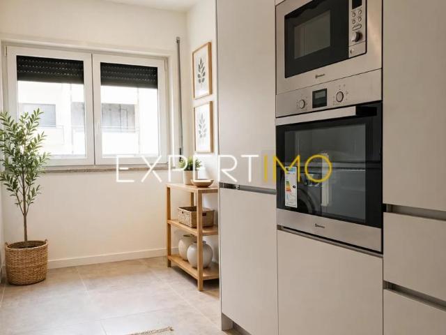 Apartamentos 2 quarto, União das freguesias de Santo António dos Cavaleiros e Frielas Lisboa DLS102340818