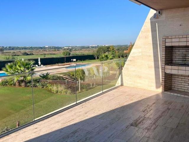 Apartamentos 2 quarto, Vilamoura Algarve DLS85108477