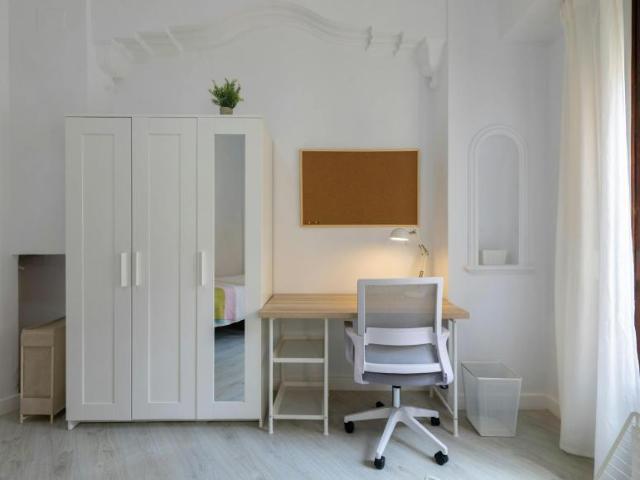 Apartamentos 7 Dormitorio Valencia Valencia ES104536587
