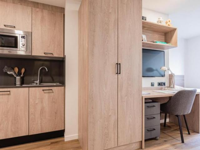 Apartamentos 40 Dormitorio Madrid Madrid ES103301947
