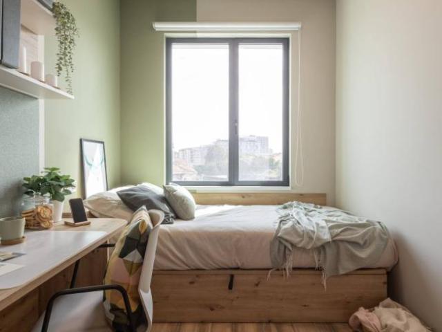 Apartamentos 40 quarto, porto porto 4200 603 ELS101815844