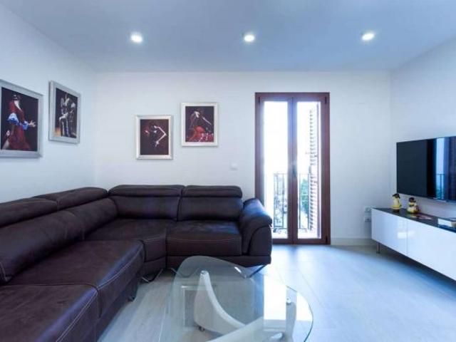Apartamentos 4 Bedroom Seville Seville 73785633