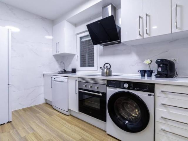 Apartamentos 4 Dormitorio Madrid Madrid ES96031153