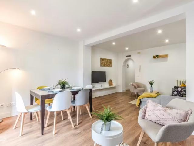 Apartamentos 4 Dormitorio Madrid Madrid ES97882854
