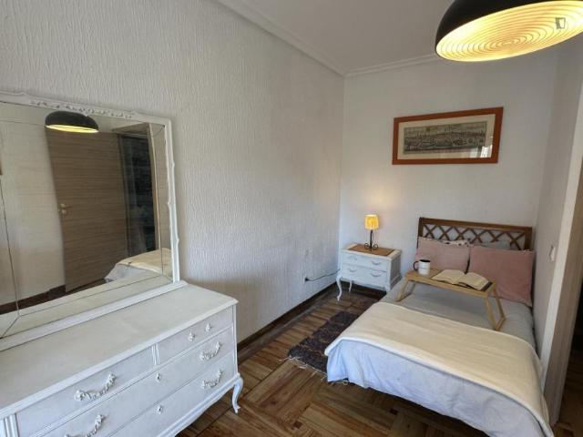 Apartamentos 4 Dormitorio Madrid Madrid ES103268366