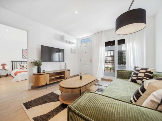 Apartamentos 4 Dormitorio Málaga Andalusia ES100039096