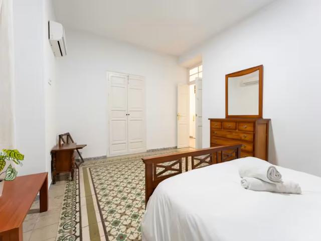 Apartamentos 4 Dormitorio Málaga Málaga ELS98540367