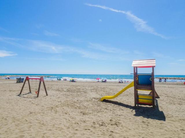 Apartamentos 4 Dormitorio Málaga Málaga ES104783732