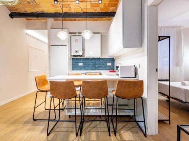 Apartamentos 4 Dormitorio Barcelona Barcelona ES54234786