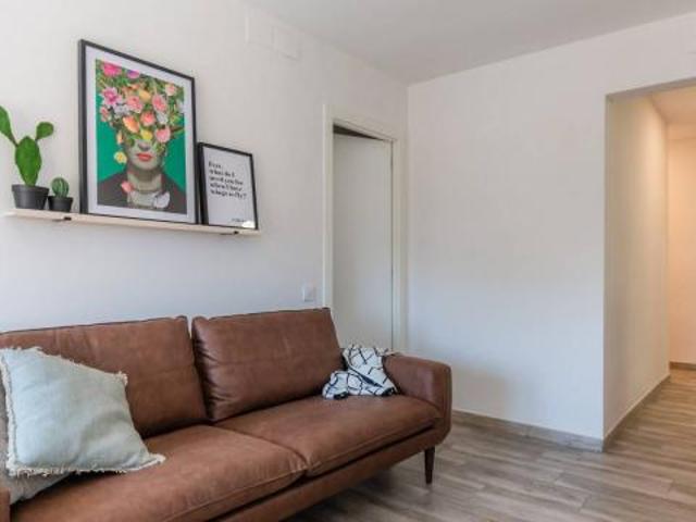 Apartamentos 4 Dormitorio Barcelona Barcelona ES88778566