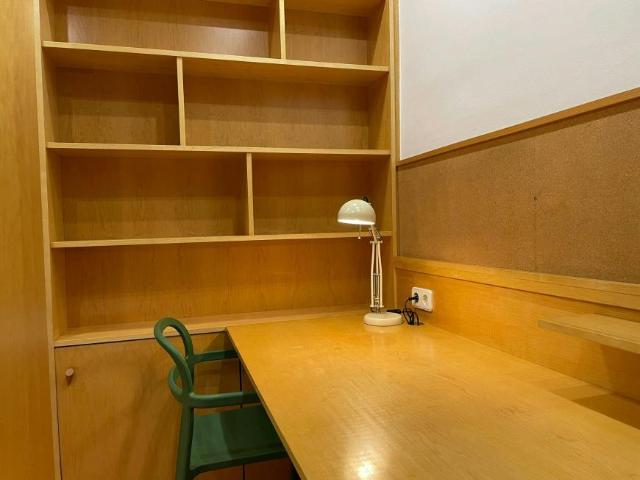 Apartamentos 4 Dormitorio Barcelona Barcelona ES100721631