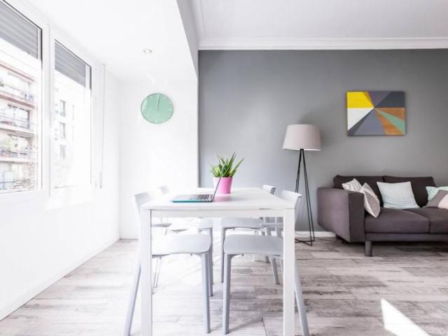 Apartamentos 4 Dormitorio Barcelona Barcelona ES101806721