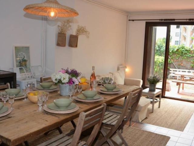 Apartamentos 4 Dormitorio Barcelona Barcelona ES101814040