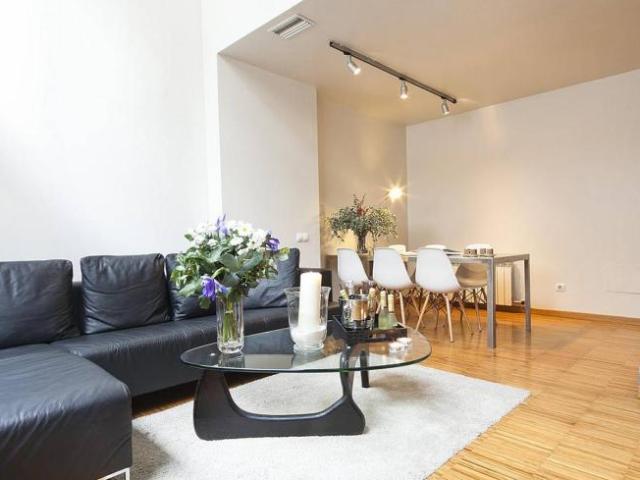 Apartamentos 4 Dormitorio Barcelona Barcelona ES101853534