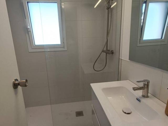 Apartamentos 4 Dormitorio Barcelona Barcelona ES103615726