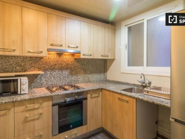 Apartamentos 4 Dormitorio Barcelona Barcelona ES103844596