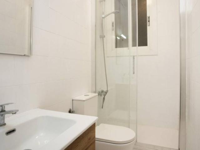 Apartamentos 4 Dormitorio Barcelona Barcelona ES103962483