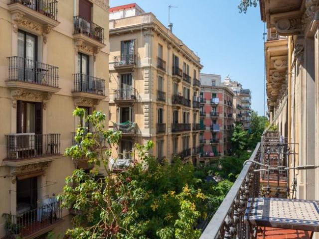 Apartamentos 4 Dormitorio Barcelona Barcelona ES103962343