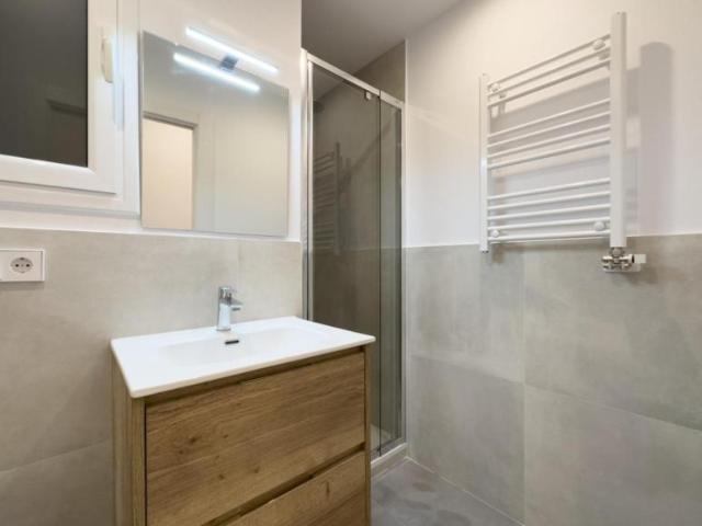 Apartamentos 4 Dormitorio Barcelona Barcelona ES103284978