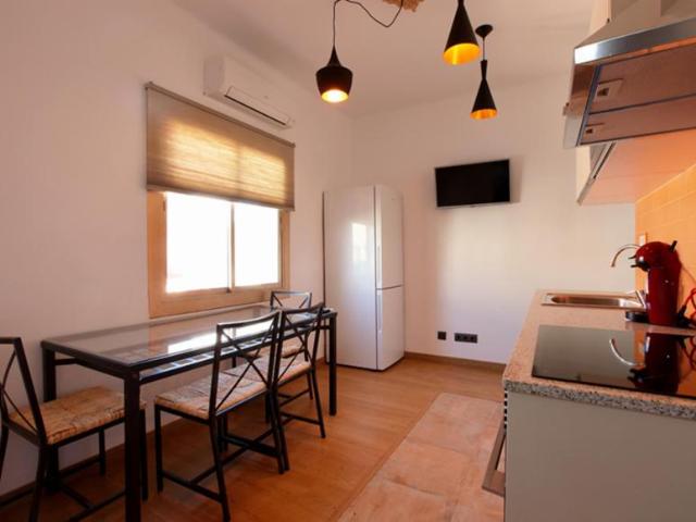 Apartamentos 4 Dormitorio Barcelona Barcelona ES104721268