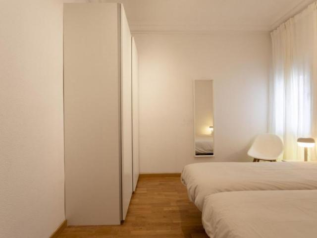 Apartamentos 4 Dormitorio Barcelona Barcelona ES104721356