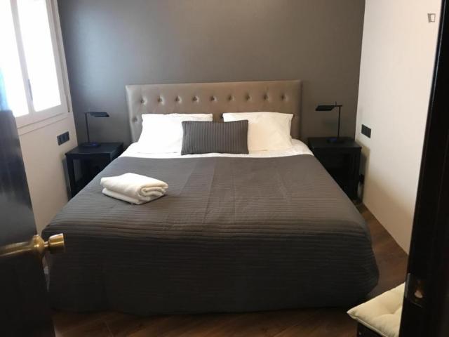 Apartamentos 4 Dormitorio Barcelona Barcelona ES104109333