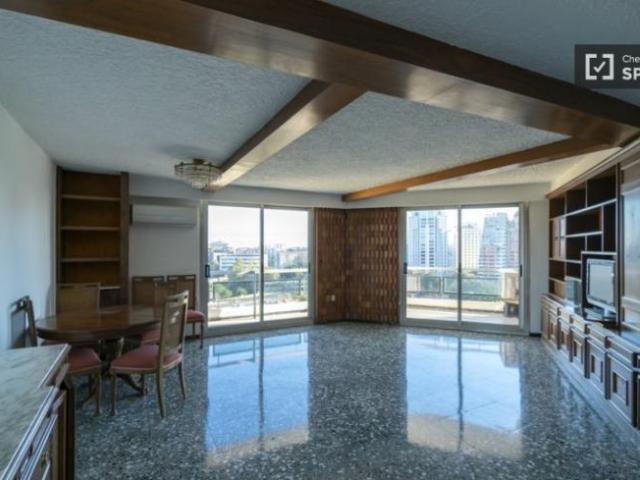 Apartamentos 4 Dormitorio Valencia Valencia ES101810257