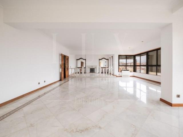 Apartamentos 4 quarto, Coimbra Coimbra DLS101563759