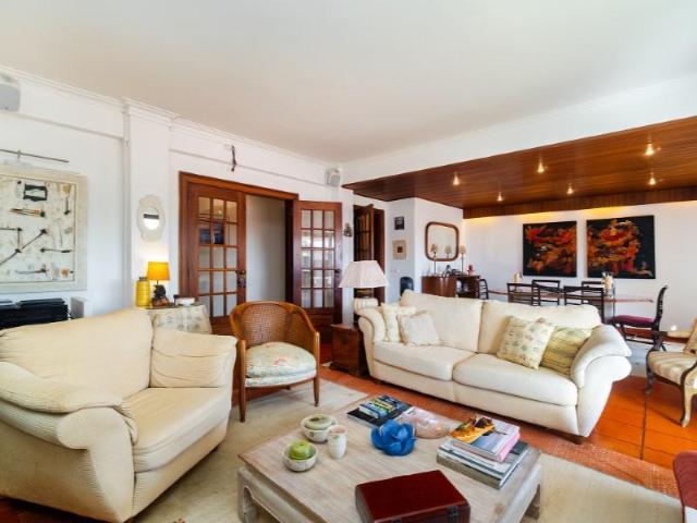 Apartamentos 4 quarto, Cascais Cascais DLS100258282