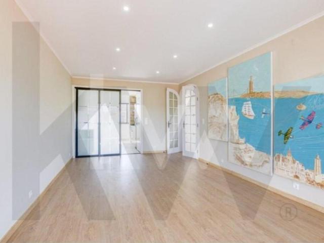 Apartamentos 4 quarto, Cascais Cascais DLS101486282