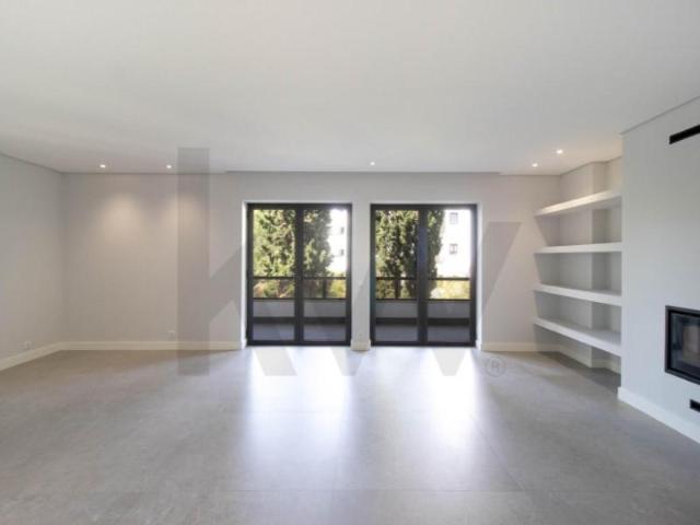 Apartamentos 4 quarto, Cascais Cascais DLS101413689
