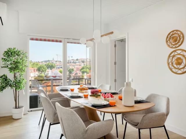 Apartamentos 4 quarto, Estoril Estoril 2765 DLS98634351