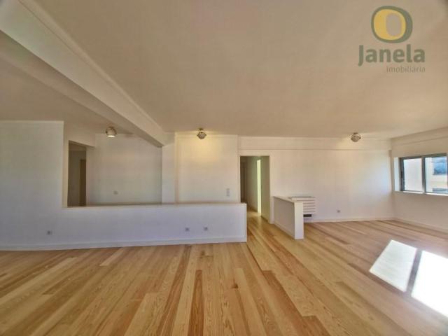 Apartamentos 4 quarto, Faro Faro ELS102452871