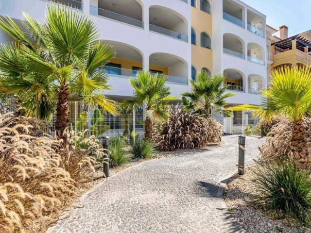 Apartamentos 4 quarto, Lagos Algarve DLS84018572
