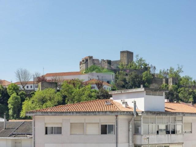 Apartamentos 4 quarto, Leiria Leiria DS100497054