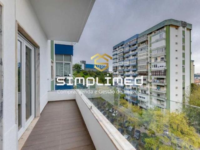 Apartamentos 4 quarto, Lisboa Oeiras 2790 DLS102017942