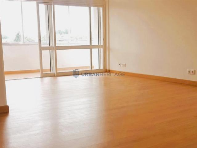 Apartamentos 4 quarto, Lisboa Lisboa 1800 DLS102731417