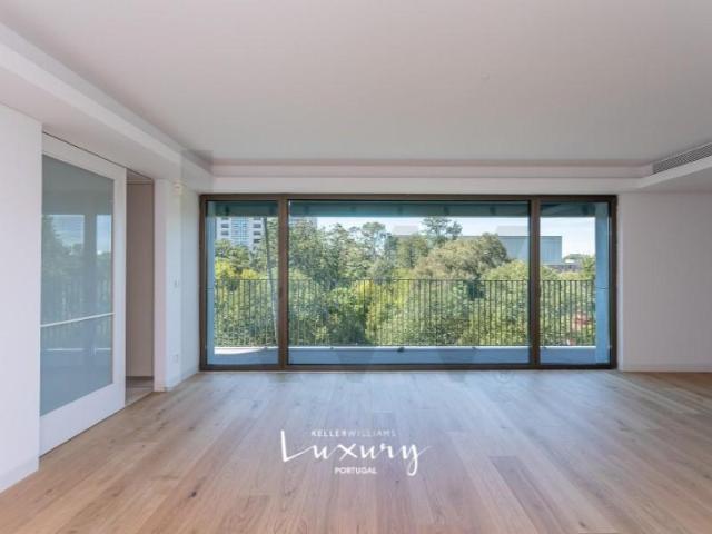Apartamentos 4 quarto, Lisboa Lisboa DLS93947314