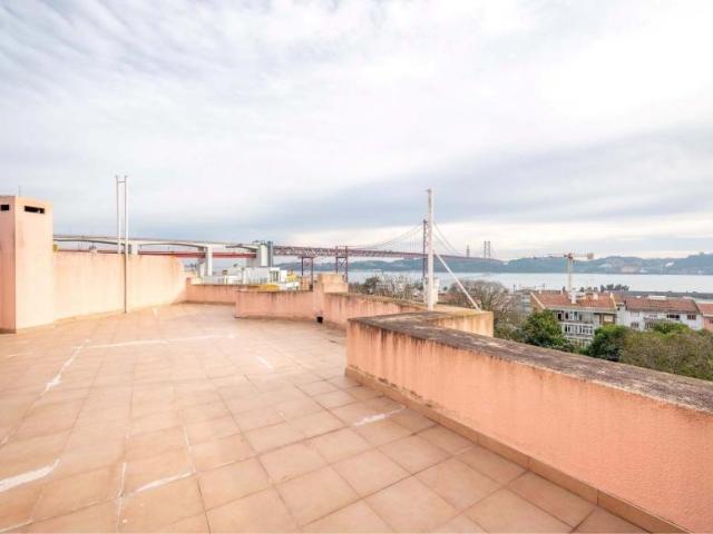 Apartamentos 4 quarto, Lisboa Lisboa DLS100717154