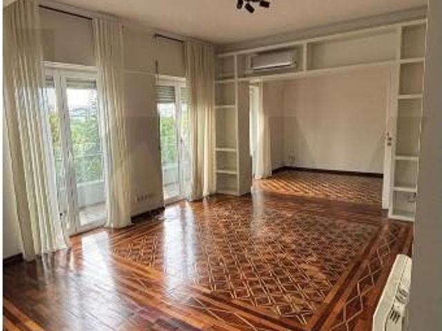 Apartamentos 4 quarto, Lisboa Lisboa DLS102162199