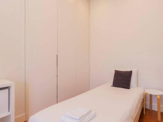 Apartamentos 4 quarto, lisbon lisbon 1000 069 DLS100218064