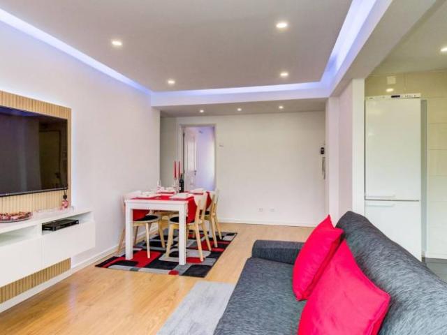 Apartamentos 4 quarto, lisbon lisbon 2610 061 DLS101835181