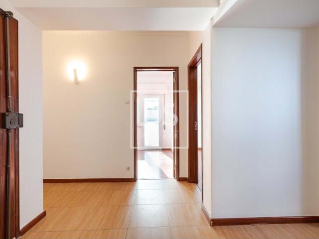 Apartamentos 4 quarto, Setúbal Setúbal DLS90740501