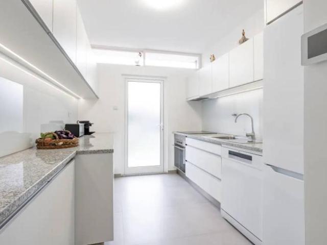 Apartamentos 4 quarto, porto porto 4250 296 ES101811124