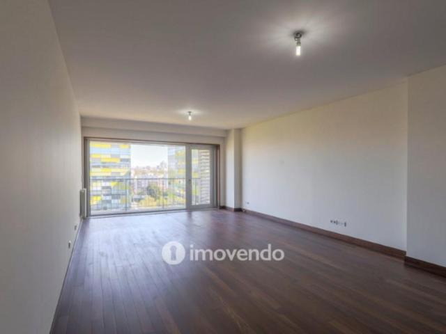 Apartamentos 4 quarto, Vila Nova de Gaia Vila Nova de Gaia DS101009593