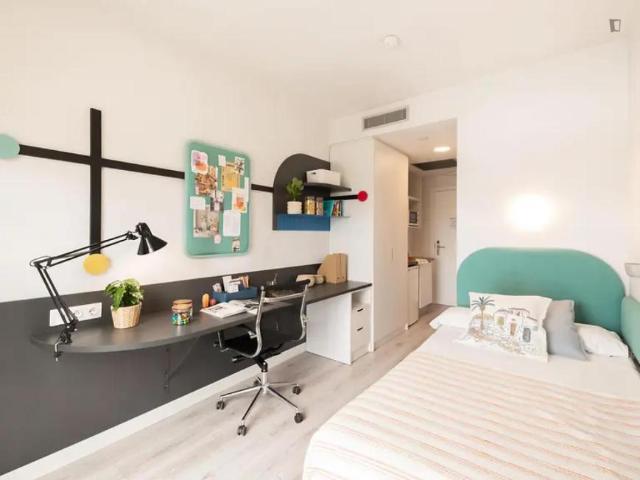 Apartamentos 527 Dormitorio Barcelona Barcelona ES104721405