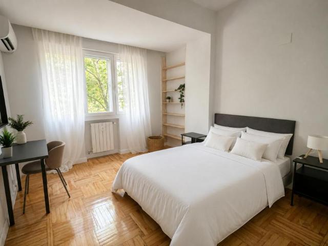 Apartamentos 5 Dormitorio Madrid Madrid ES104682167
