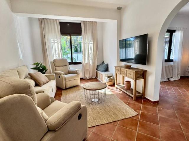 Apartamentos 5 Dormitorio Barcelona Barcelona ES95714329