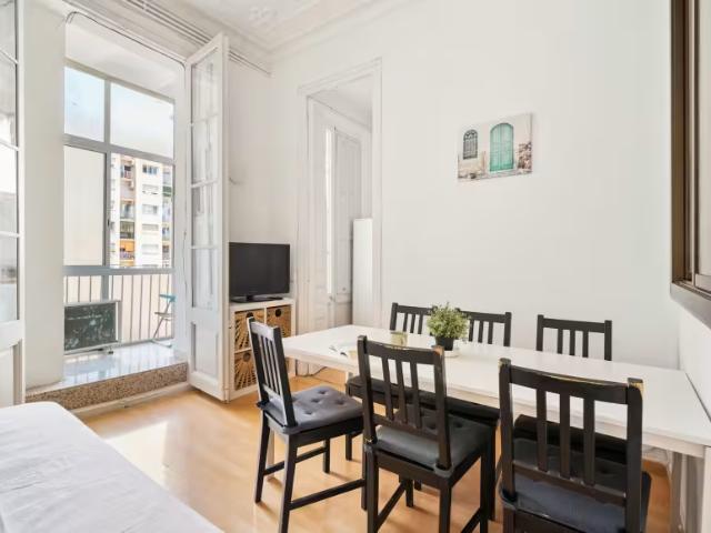 Apartamentos 5 Dormitorio Barcelona Barcelona ES98539234
